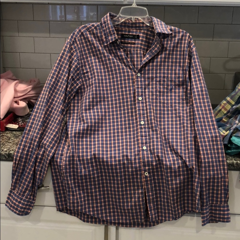 Nautica button down size large